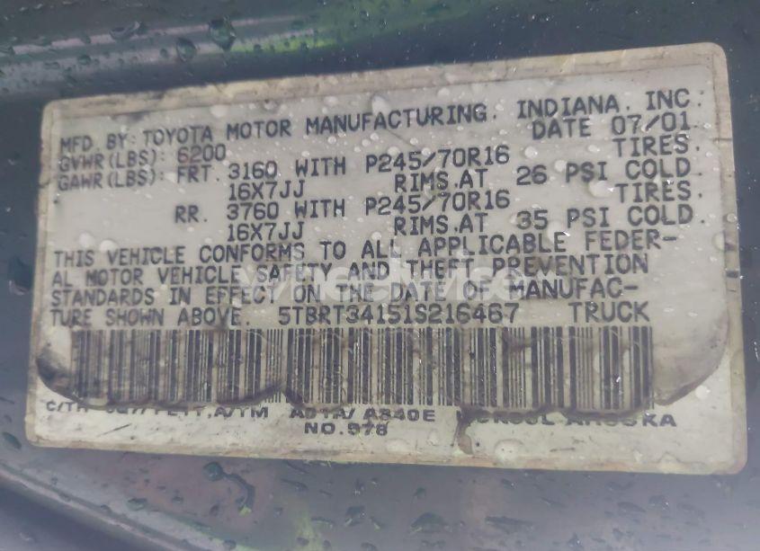 Photo 9 of 2001 Toyota Tundra SR5 V8 (VIN 5TBRT34151S216467)
