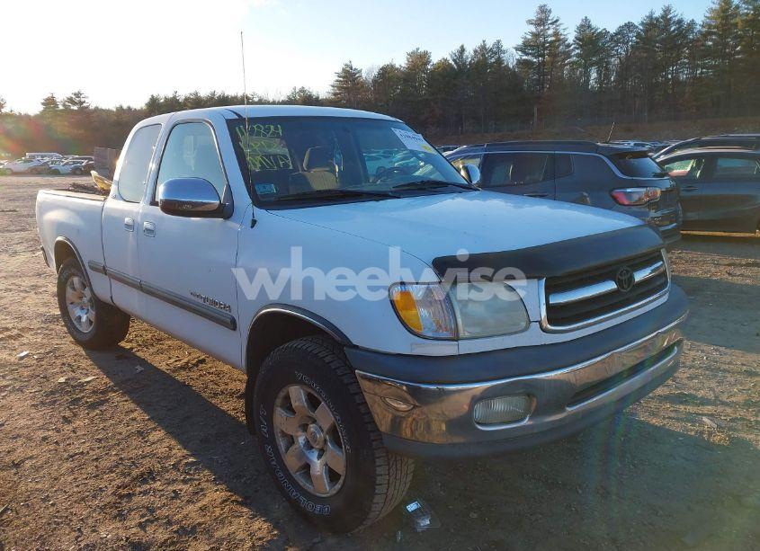 2002 Toyota Tundra SR5 V8 (VIN 5TBRT34152S249132) main photo