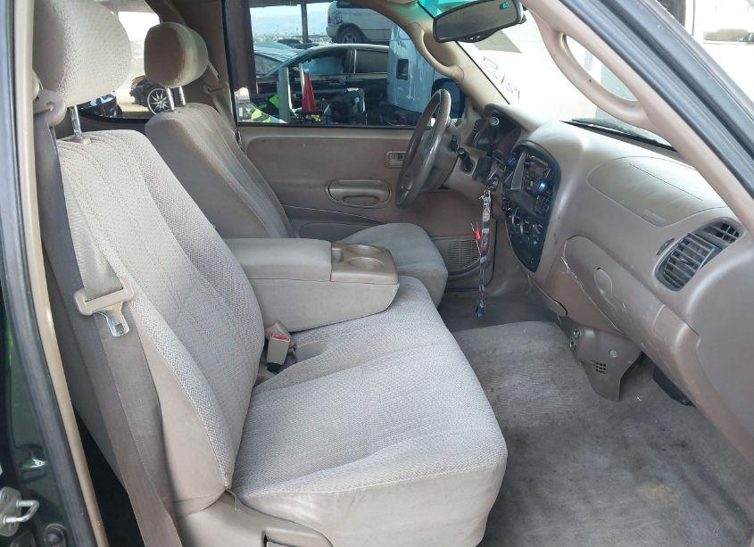 Photo 5 of 2002 Toyota Tundra SR5 V8 (VIN 5TBRT34152S274564)