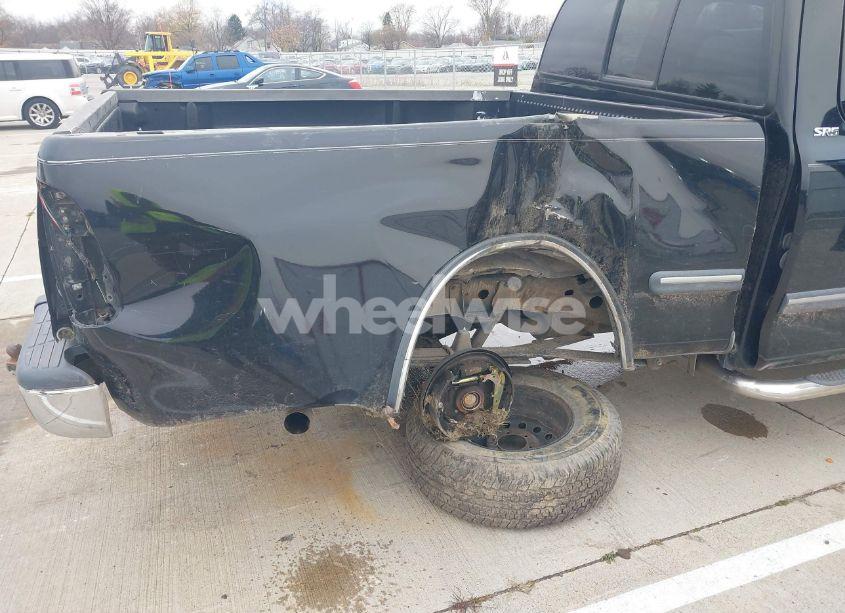 Photo 6 of 2002 Toyota Tundra SR5 V8 (VIN 5TBRT34152S289789)