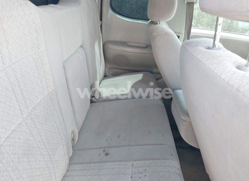 Photo 8 of 2003 Toyota Tundra SR5 V8 (VIN 5TBRT34153S361026)