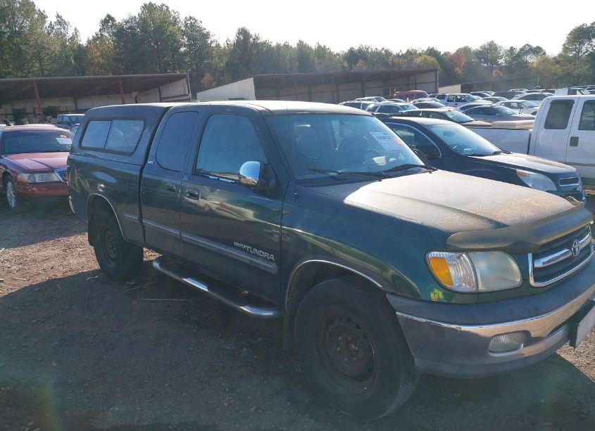 2002 Toyota Tundra SR5 V8 (VIN 5TBRT34162S305319) main photo