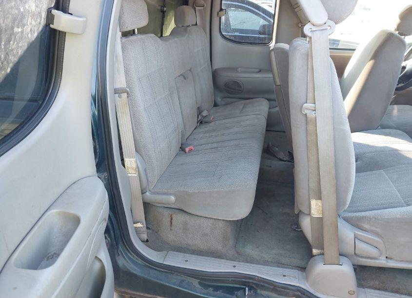 Photo 7 of 2002 Toyota Tundra SR5 V8 (VIN 5TBRT34162S305319)