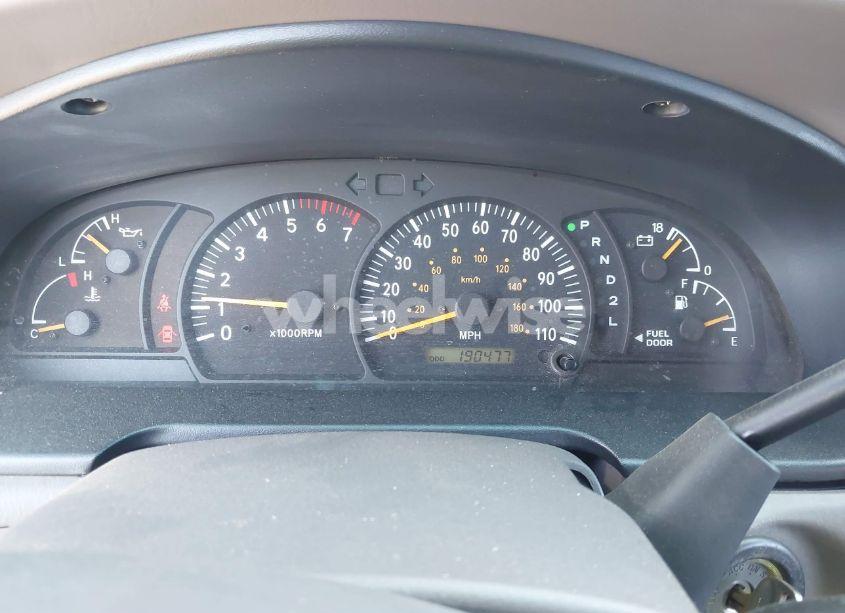 Photo 7 of 2002 Toyota Tundra SR5 V8 (VIN 5TBRT34162S305790)