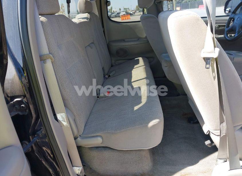 Photo 8 of 2002 Toyota Tundra SR5 V8 (VIN 5TBRT34162S305790)