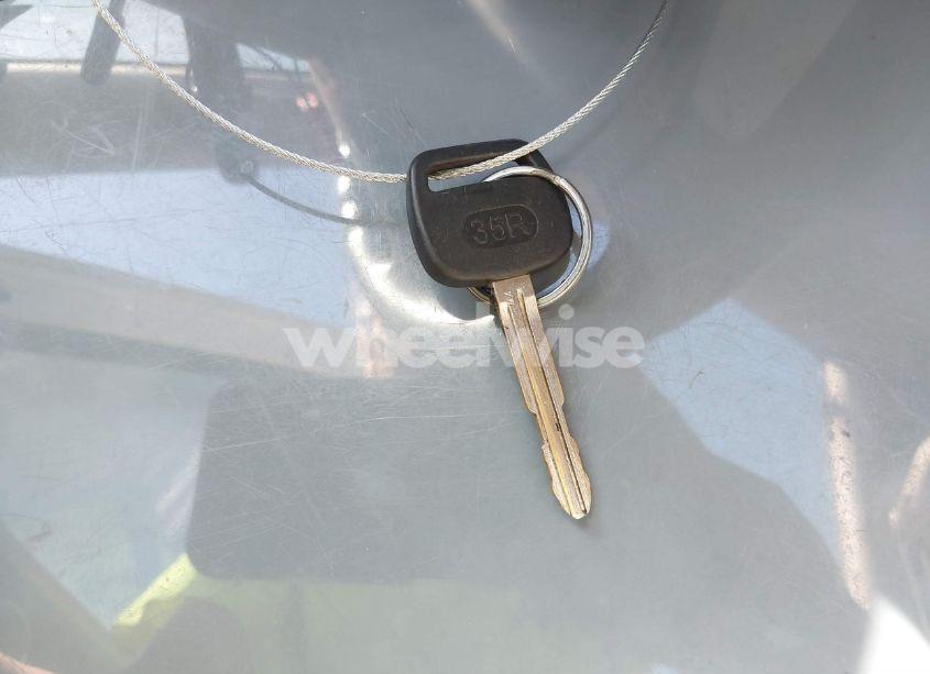 Photo 11 of 2005 Toyota Tundra SR5 V8 (VIN 5TBRT34165S457847)