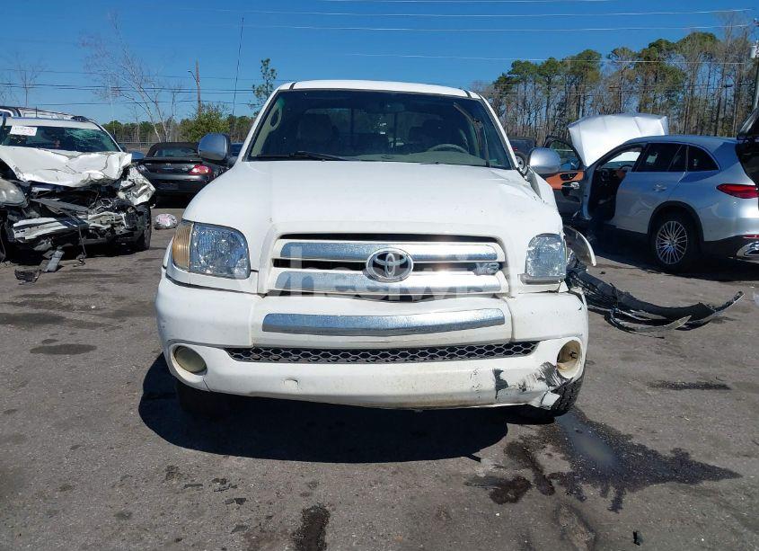 Photo 12 of 2005 Toyota Tundra SR5 V8 (VIN 5TBRT34165S457847)