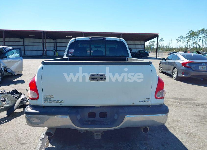 Photo 16 of 2005 Toyota Tundra SR5 V8 (VIN 5TBRT34165S457847)