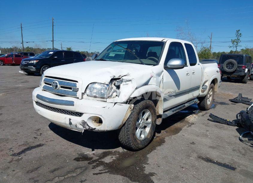Photo 2 of 2005 Toyota Tundra SR5 V8 (VIN 5TBRT34165S457847)