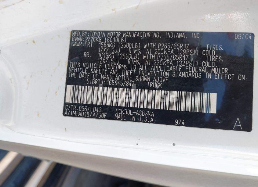 Photo 9 of 2005 Toyota Tundra SR5 V8 (VIN 5TBRT34165S457847)