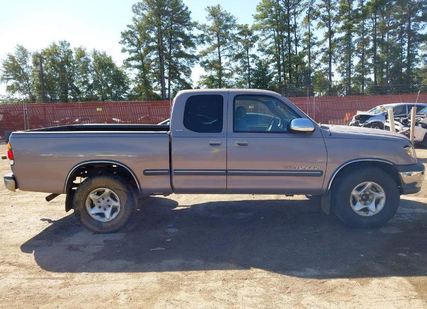 Photo 14 of 2001 Toyota Tundra SR5 V8 (VIN 5TBRT34171S154411)