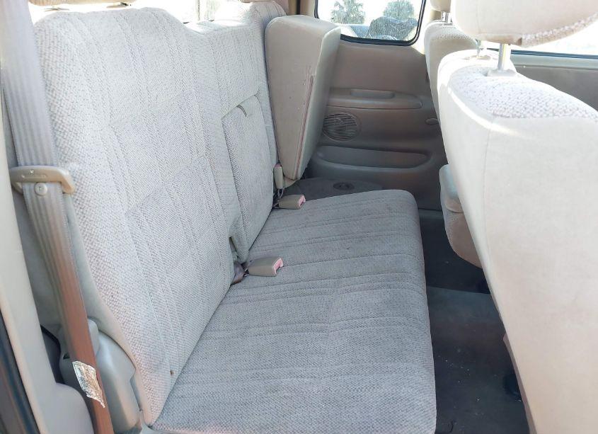 Photo 8 of 2001 Toyota Tundra SR5 V8 (VIN 5TBRT34171S196562)