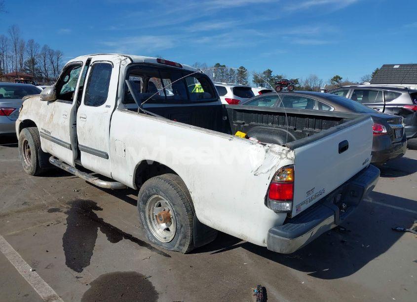 Photo 3 of 2003 Toyota Tundra SR5 V8 (VIN 5TBRT34173S354627)