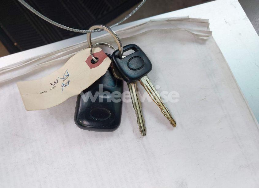 Photo 11 of 2003 Toyota Tundra SR5 V8 (VIN 5TBRT34173S385280)