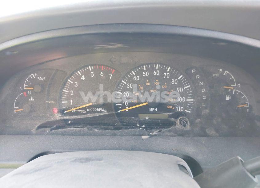 Photo 7 of 2000 Toyota Tundra SR5 V8 (VIN 5TBRT3417YS010187)