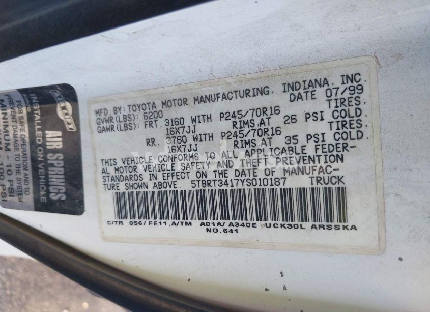Photo 9 of 2000 Toyota Tundra SR5 V8 (VIN 5TBRT3417YS010187)