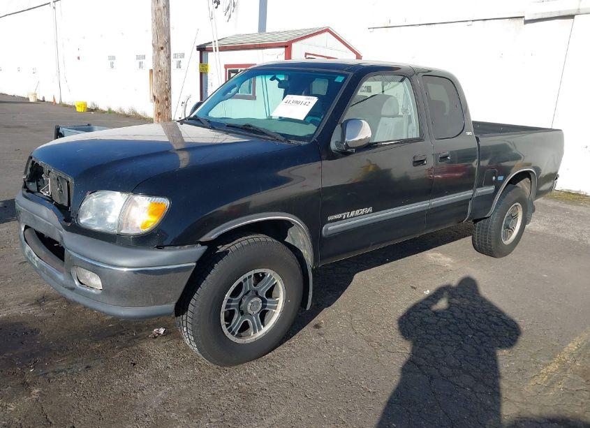 Photo 2 of 2000 Toyota Tundra SR5 V8 (VIN 5TBRT3417YS018127)
