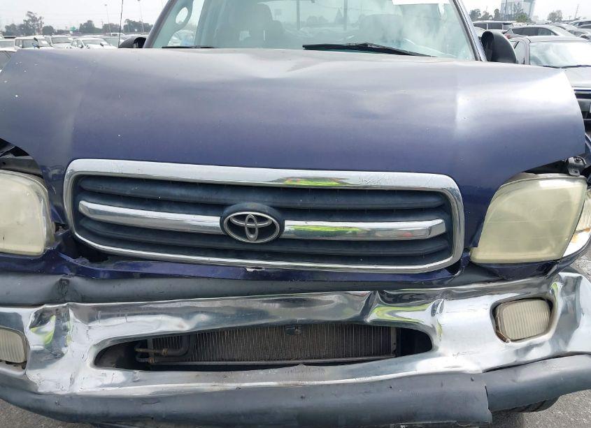 Photo 10 of 2000 Toyota Tundra SR5 V8 (VIN 5TBRT3417YS040547)