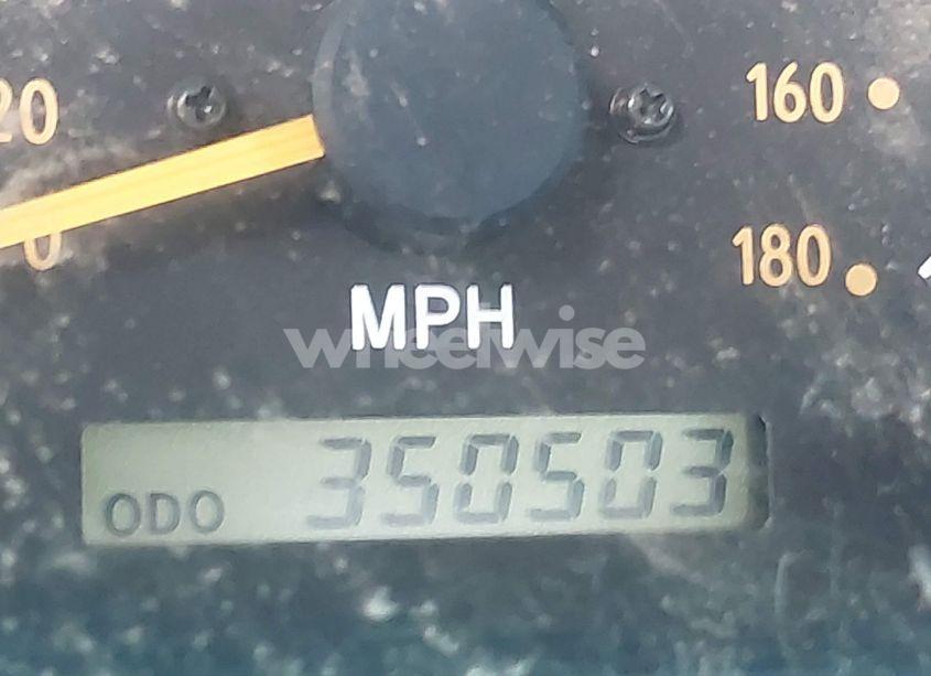 Photo 15 of 2000 Toyota Tundra SR5 V8 (VIN 5TBRT3417YS052939)