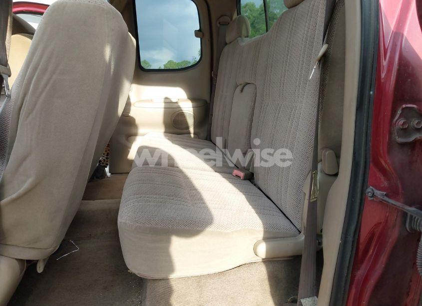 Photo 8 of 2000 Toyota Tundra SR5 V8 (VIN 5TBRT3417YS053962)