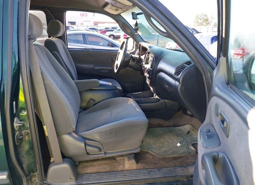 Photo 5 of 2003 Toyota Tundra SR5 V8 (VIN 5TBRT34183S432087)