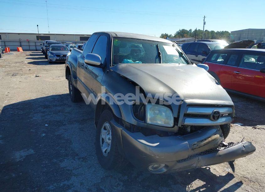 2004 Toyota Tundra SR5 V8 (VIN 5TBRT34184S445763) main photo