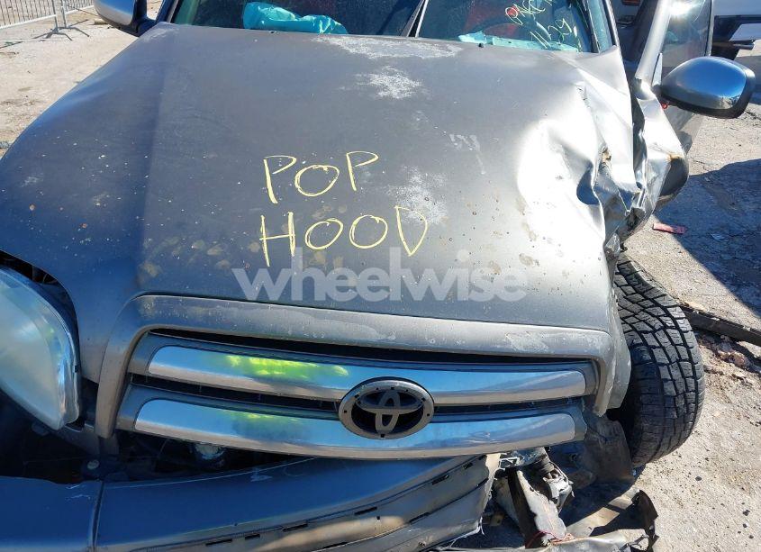 Photo 10 of 2004 Toyota Tundra SR5 V8 (VIN 5TBRT34184S445763)