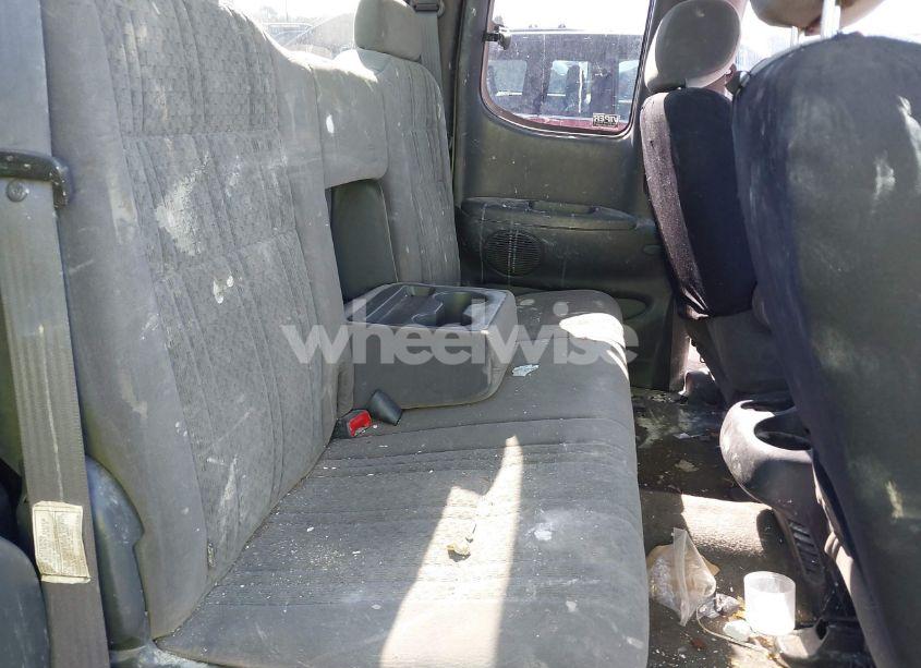 Photo 8 of 2004 Toyota Tundra SR5 V8 (VIN 5TBRT34184S445763)