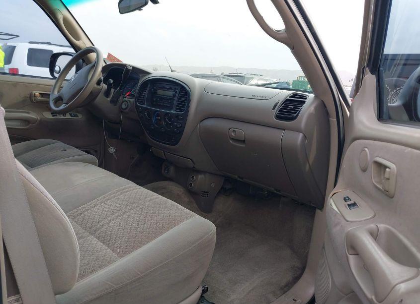 Photo 5 of 2005 Toyota Tundra SR5 V8 (VIN 5TBRT34185S458255)