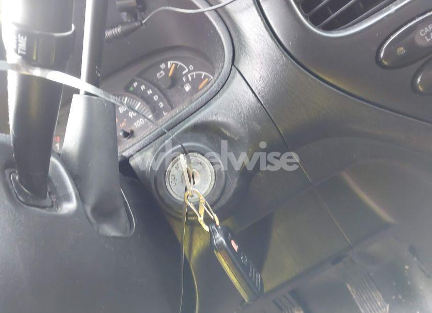 Photo 11 of 2003 Toyota Tundra SR5 V8 (VIN 5TBRT34193S369081)