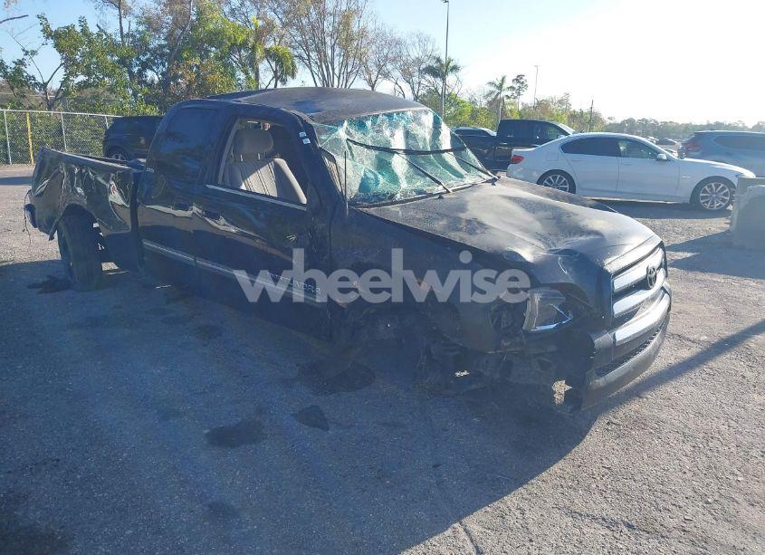 2003 Toyota Tundra SR5 V8 (VIN 5TBRT34193S394952) main photo