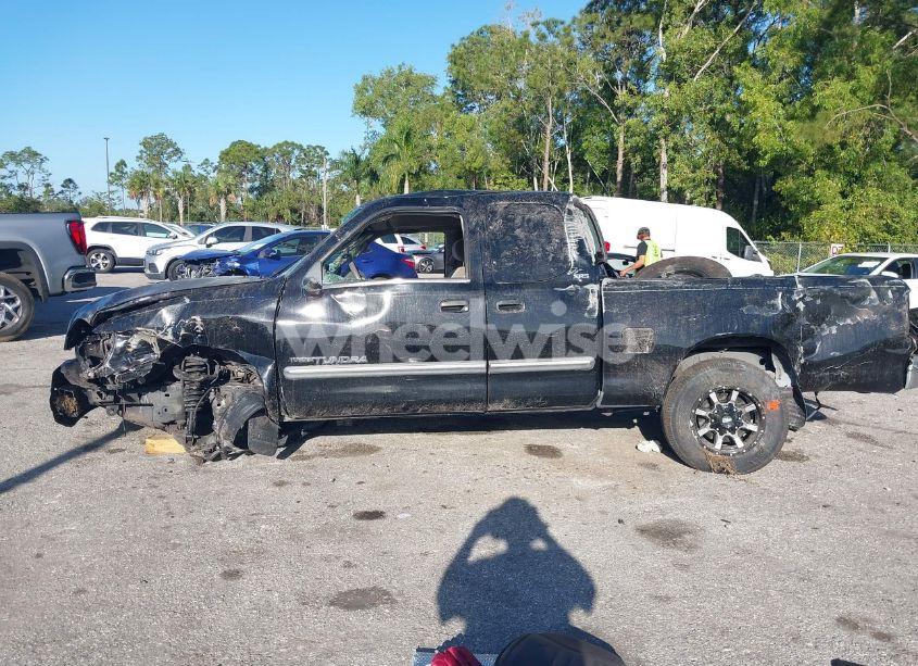 Photo 13 of 2003 Toyota Tundra SR5 V8 (VIN 5TBRT34193S394952)