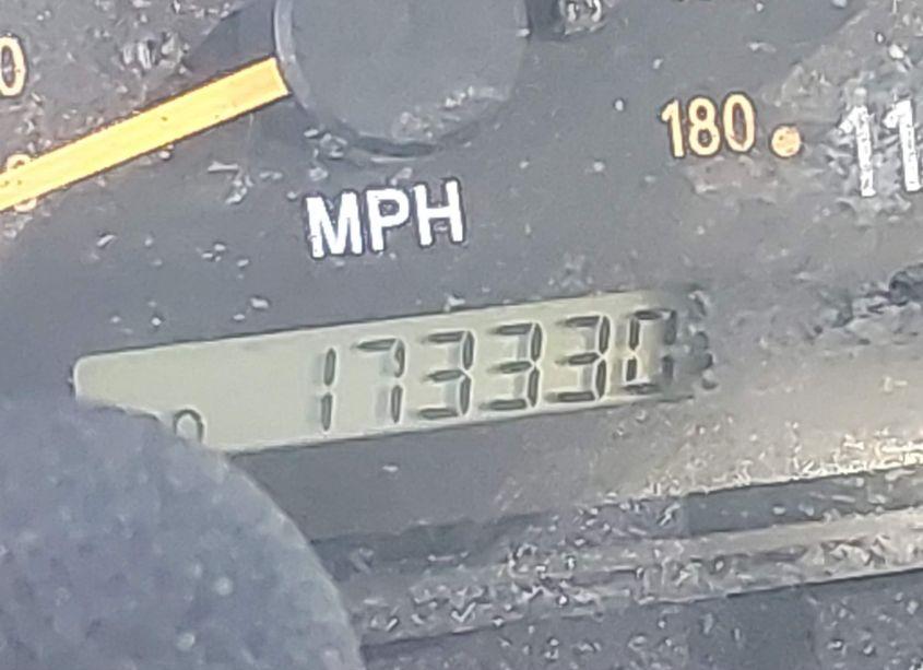 Photo 15 of 2003 Toyota Tundra SR5 V8 (VIN 5TBRT34193S425729)