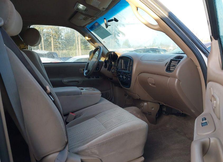 Photo 5 of 2003 Toyota Tundra SR5 V8 (VIN 5TBRT34193S433815)