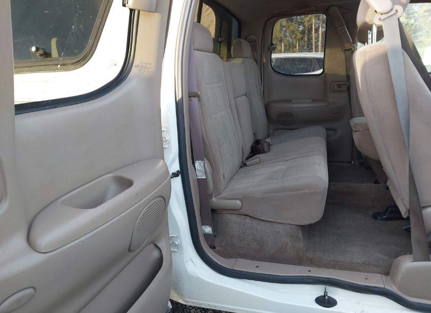 Photo 8 of 2003 Toyota Tundra SR5 V8 (VIN 5TBRT34193S433815)