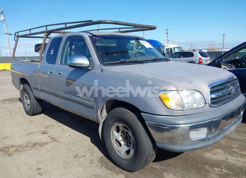 2000 Toyota Tundra SR5 V8 (VIN 5TBRT3419YS054661) main photo