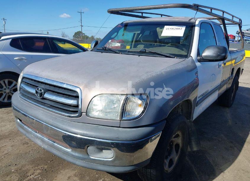 Photo 2 of 2000 Toyota Tundra SR5 V8 (VIN 5TBRT3419YS054661)
