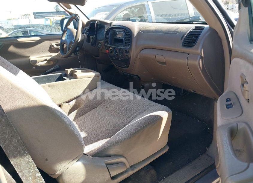 Photo 5 of 2000 Toyota Tundra SR5 V8 (VIN 5TBRT3419YS054661)