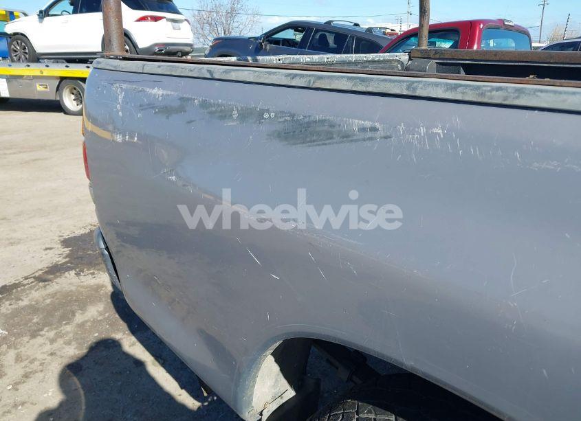 Photo 6 of 2000 Toyota Tundra SR5 V8 (VIN 5TBRT3419YS054661)