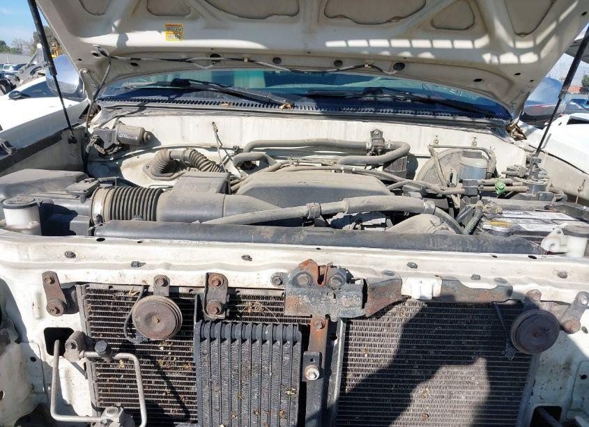 Photo 10 of 2000 Toyota Tundra SR5 V8 (VIN 5TBRT3419YS067667)