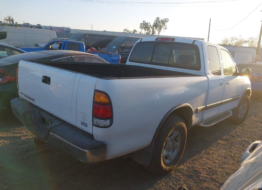 Photo 4 of 2000 Toyota Tundra SR5 V8 (VIN 5TBRT3419YS067667)