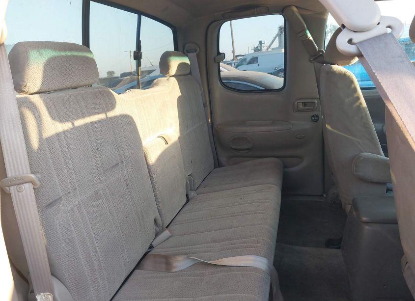 Photo 8 of 2000 Toyota Tundra SR5 V8 (VIN 5TBRT3419YS067667)