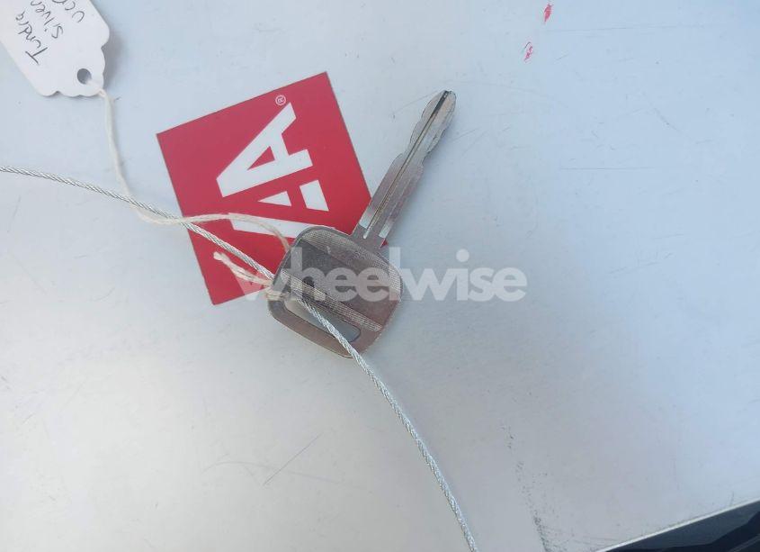 Photo 11 of 2001 Toyota Tundra SR5 V8 (VIN 5TBRT341X1S132127)