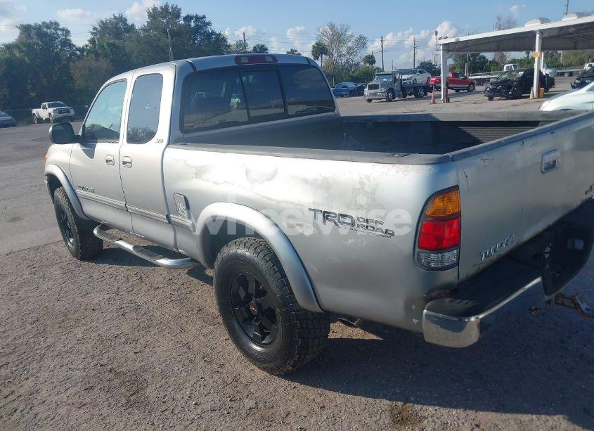 Photo 3 of 2001 Toyota Tundra SR5 V8 (VIN 5TBRT341X1S132127)