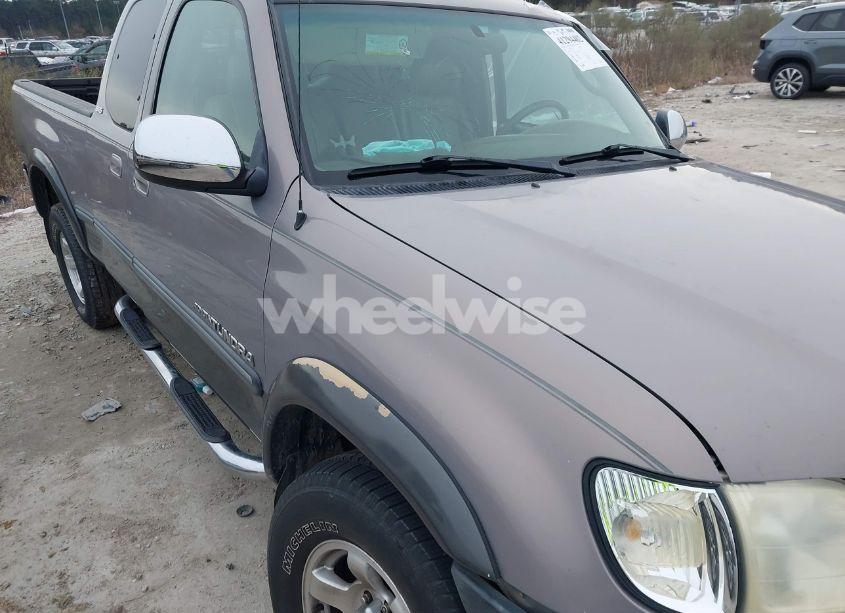 Photo 12 of 2001 Toyota Tundra SR5 V8 (VIN 5TBRT341X1S150479)