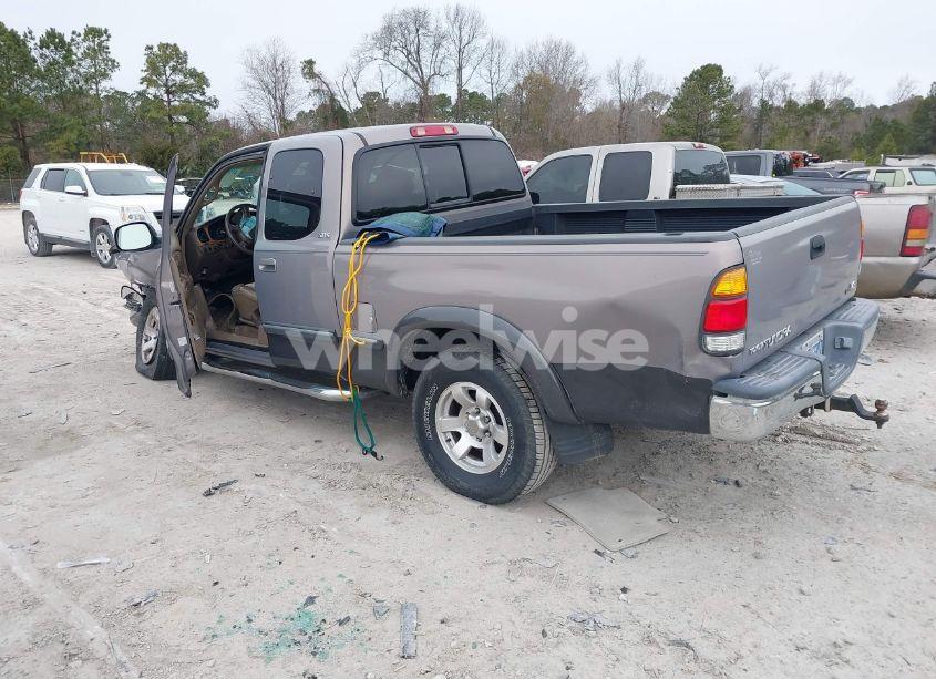 Photo 3 of 2001 Toyota Tundra SR5 V8 (VIN 5TBRT341X1S150479)