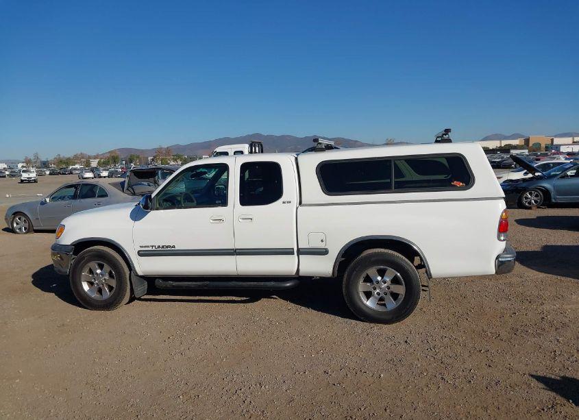 Photo 14 of 2002 Toyota Tundra SR5 V8 (VIN 5TBRT341X2S300026)