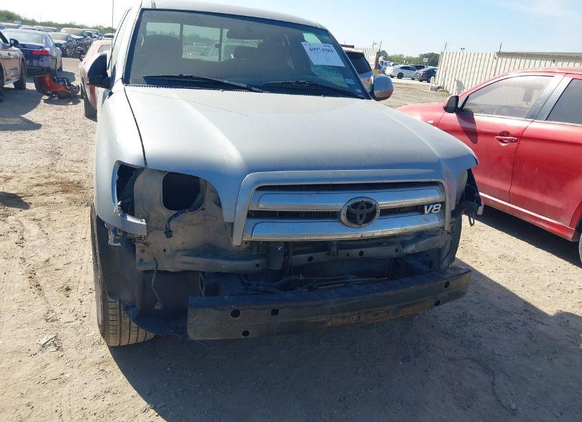 Photo 6 of 2003 Toyota Tundra SR5 V8 (VIN 5TBRT341X3S334548)