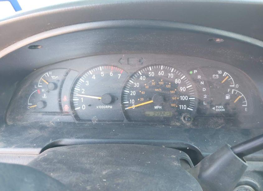 Photo 7 of 2003 Toyota Tundra SR5 V8 (VIN 5TBRT341X3S334548)