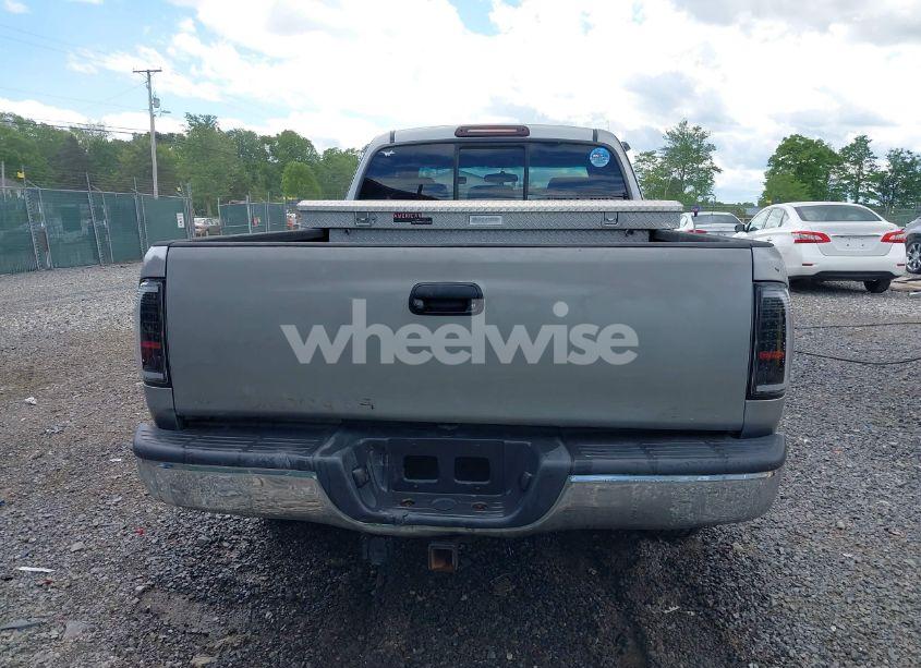 Photo 16 of 2006 Toyota Tundra SR5 V8 (VIN 5TBRT341X6S482073)